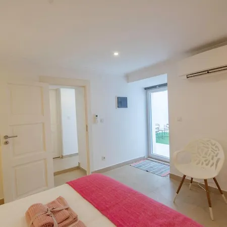 Benformoso Cozy Duplex With Terrace And Free Mobile Wifi Lisboa