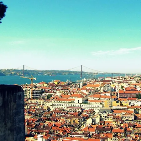 Benformoso Cozy Duplex With Terrace And Free Mobile Wifi Lisboa