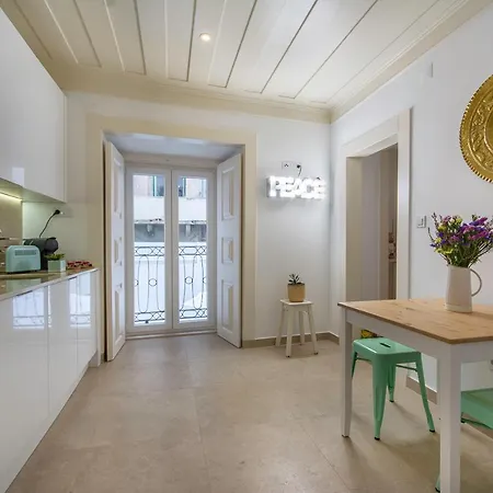 Appartement Benformoso Cozy Duplex With Terrace And Free Mobile Wifi Lisboa