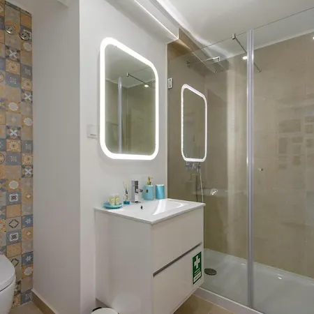 Benformoso Cozy Duplex With Terrace And Free Mobile Wifi Appartement Lisboa